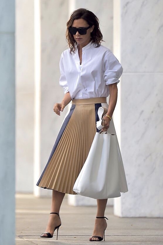 Victoria Beckham Style Inspiration in Oversize shirt